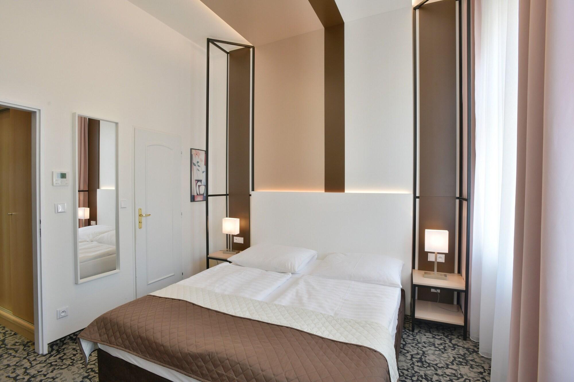 Machova 3* Praga