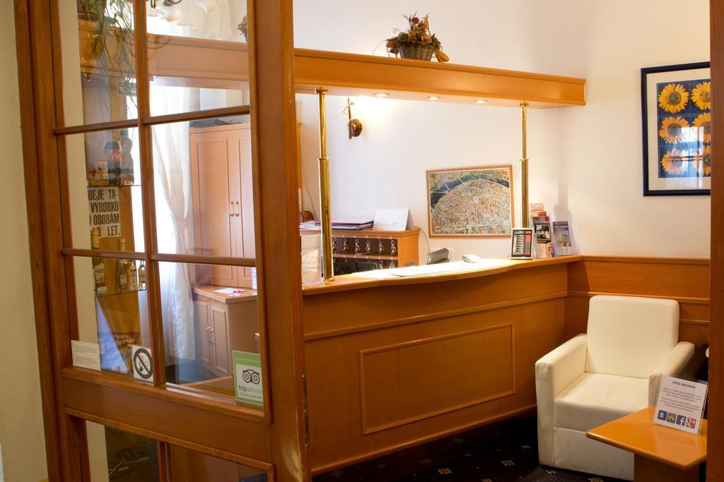 Machova 3* Praga