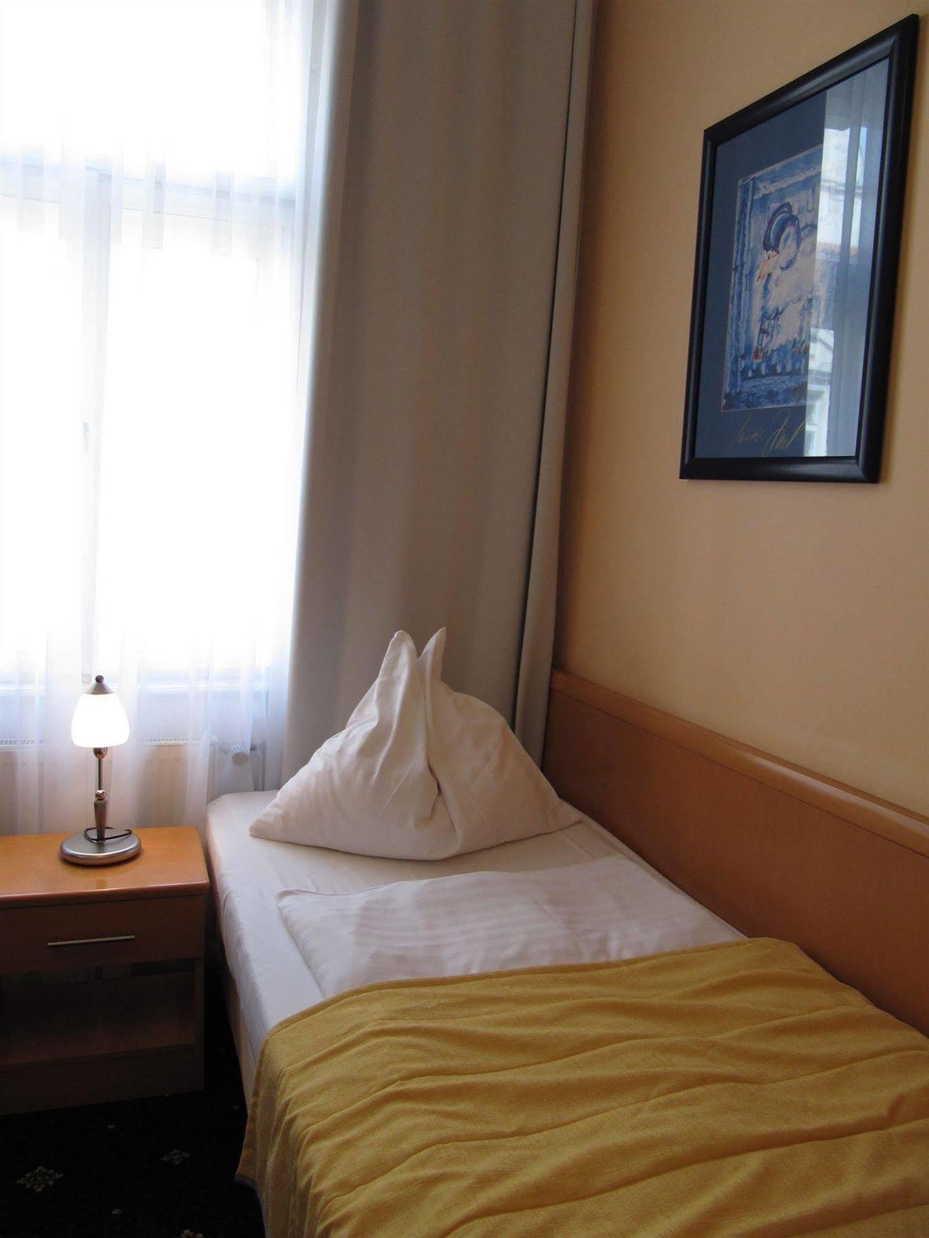 Machova 3* Praga